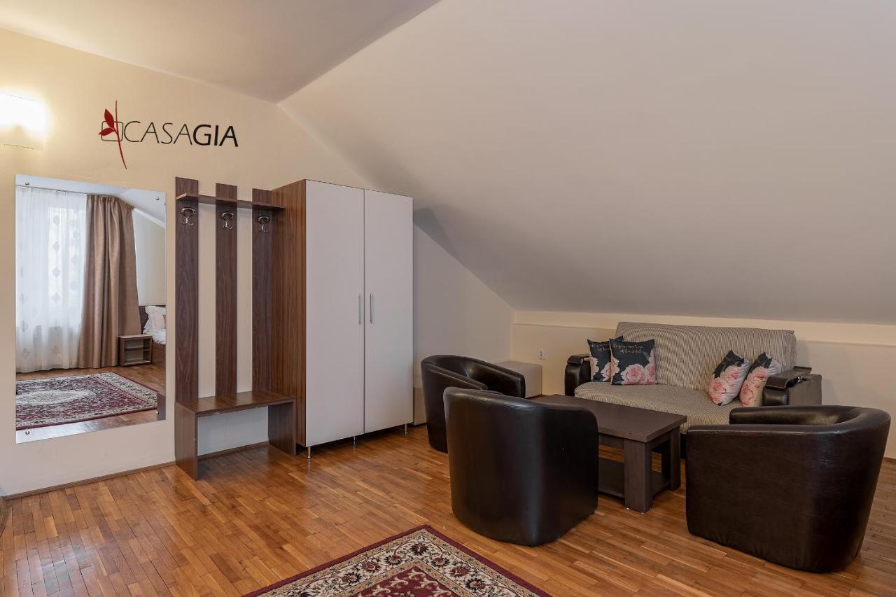 Pension Casa Gia Клуж-Напока Екстер'єр фото