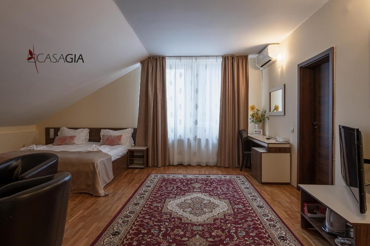 Pension Casa Gia Клуж-Напока Екстер'єр фото